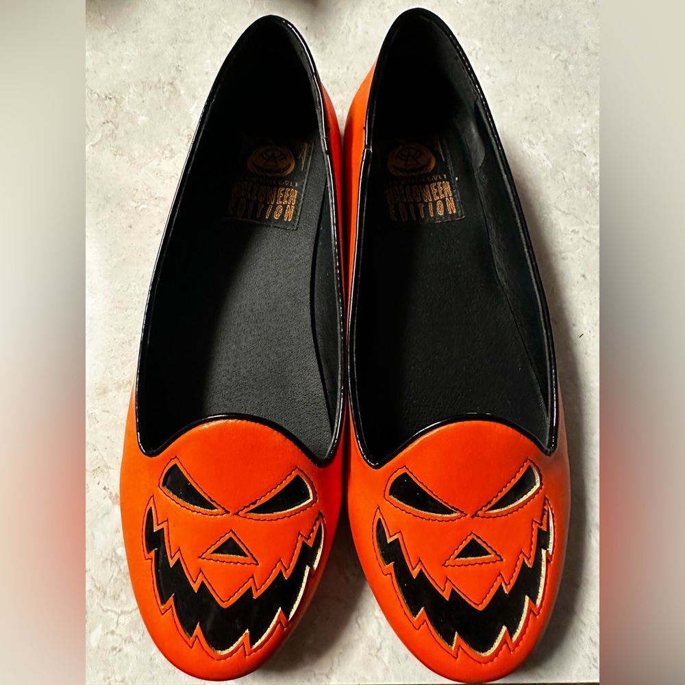 Strange Cult Jack ‘O’ Lantern flats - size 9
